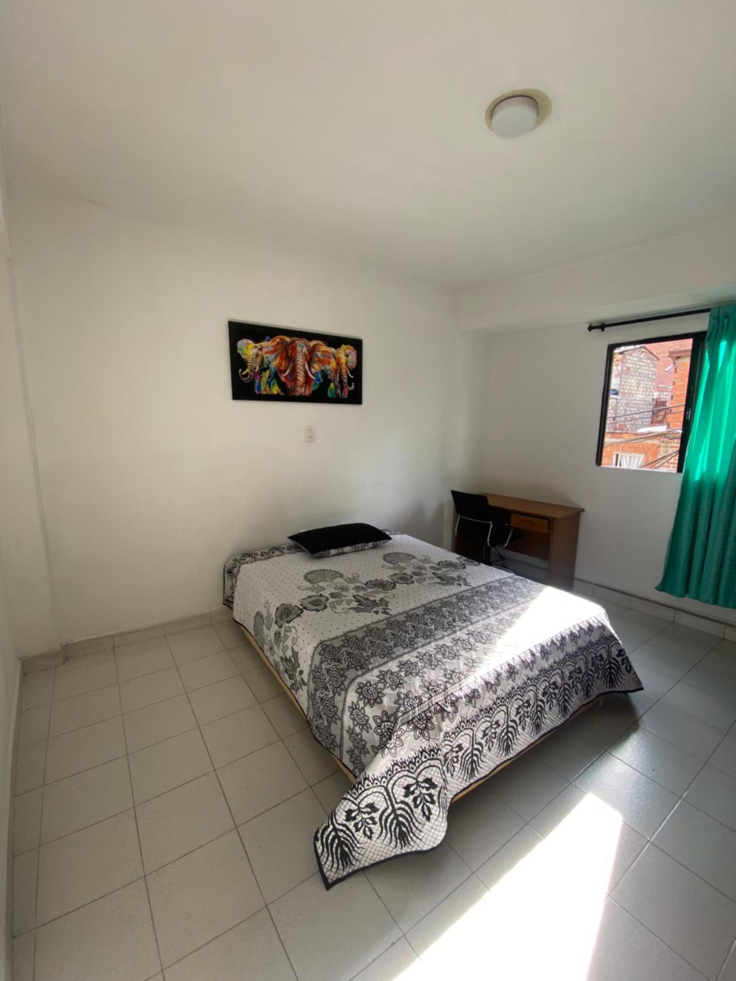 Hostel Kumho Home Медельин Экстерьер фото